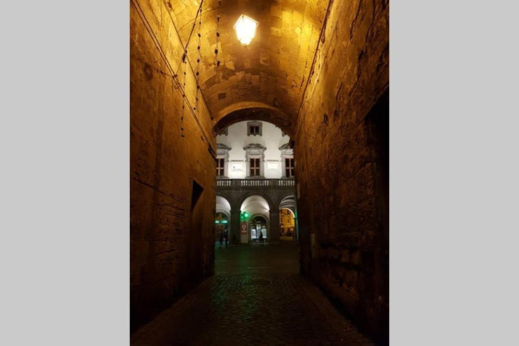 Appartement ...All'Archetto Di Sant'Andrea......Pieno Centro à Orvieto Extérieur photo